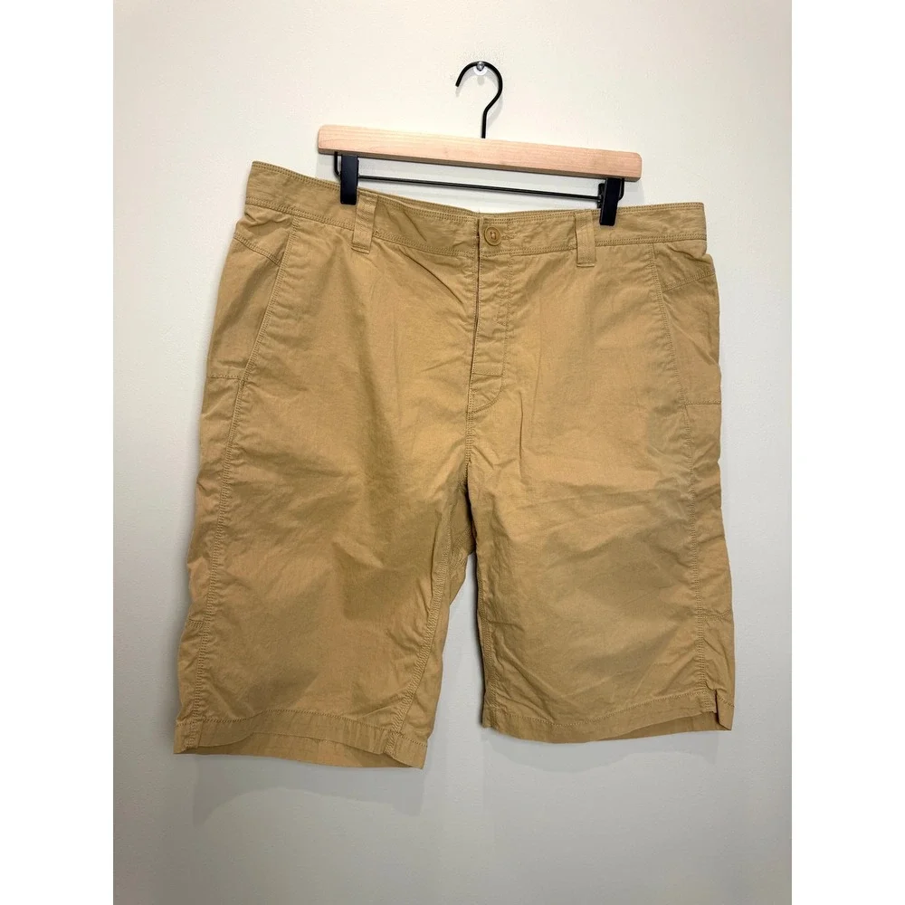 The North Face Mens 40 Tan Khaki Brown Cotton Blend Button Fly Shorts Outdoors